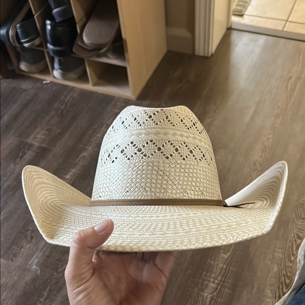 Stylish Cream Cowboy Hat